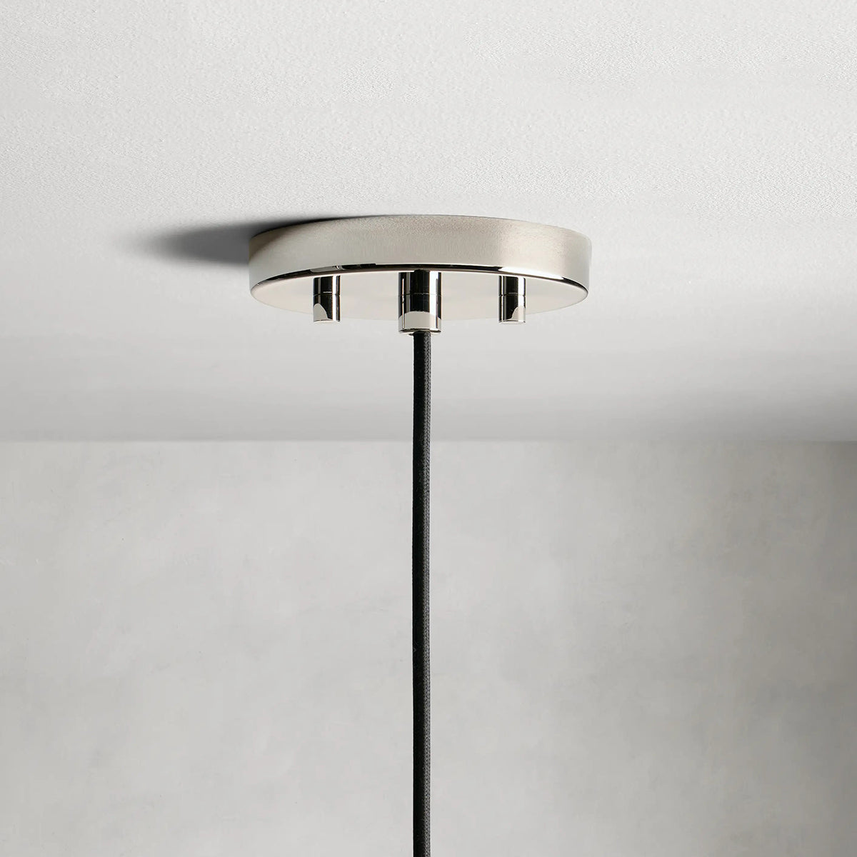 
Leonie Hand-Cut Crystal Pendant Light